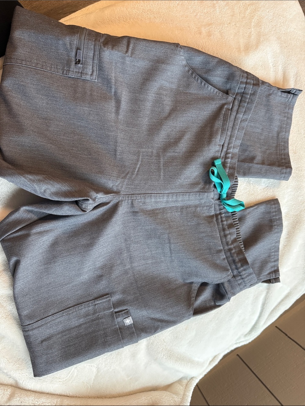 FIGS Gray Scrub Pants with Teal Drawstring